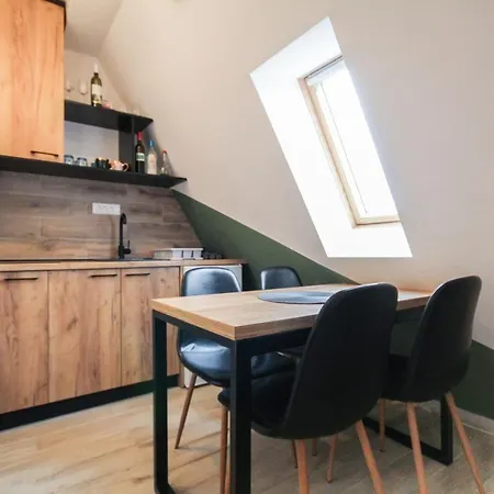 Maslacak Apartment Divcibare